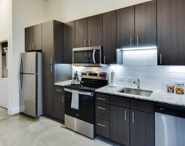 601 W St Johns Ave - Photo Thumbnail 6