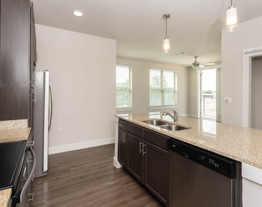 5406 Middle Fiskville Rd - Photo Thumbnail 8