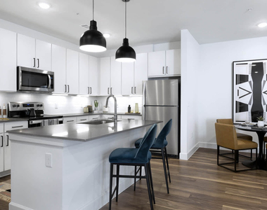 1401 Art Dilly Dr. - Photo Thumbnail 7
