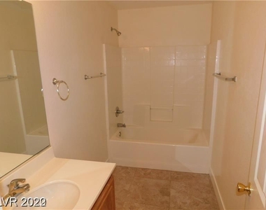 10783 Flame Vine Court - Photo Thumbnail 4