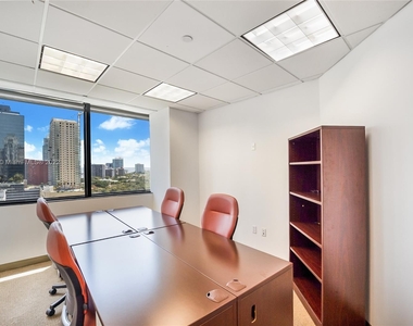 1200 Brickell Ave - Photo Thumbnail 7