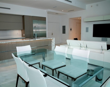 300 S Biscayne Blvd - Photo Thumbnail 14