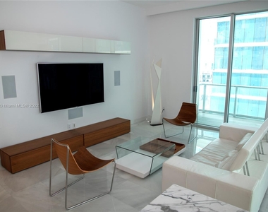 300 S Biscayne Blvd - Photo Thumbnail 13