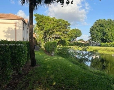 12242 Royal Palm Blvd - Photo Thumbnail 13