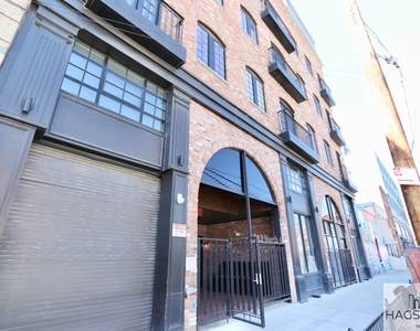 212 North 4th Street - Photo Thumbnail 11