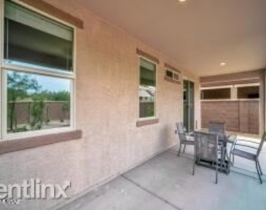 8600r N Genoa Court - Photo Thumbnail 15