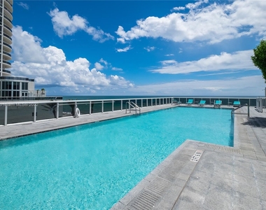 15811 Collins Ave Apt 1505 - Photo Thumbnail 12