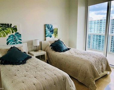 15811 Collins Ave Apt 1505 - Photo Thumbnail 7