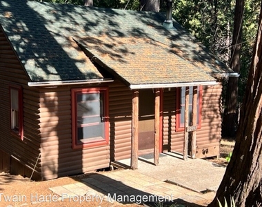 22997 N. Tuolumne Rd. - Photo Thumbnail 2