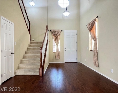 8368 South Pioneer Way - Photo Thumbnail 2