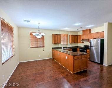 8368 South Pioneer Way - Photo Thumbnail 22