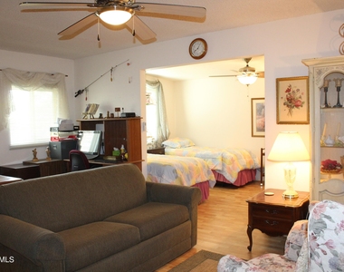 9807 W Mockingbird Drive - Photo Thumbnail 30