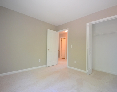 4612 Silverdene Street - Photo Thumbnail 18