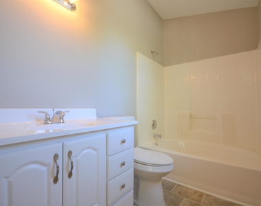 4612 Silverdene Street - Photo Thumbnail 15