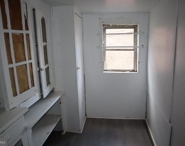 5617 Spruce Street - Photo Thumbnail 9