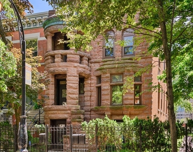 1539 W Jackson Boulevard - Photo Thumbnail 0