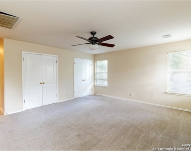 4504 Madrone Dr - Photo Thumbnail 9