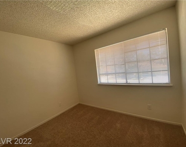 374 Tierra Street - Photo Thumbnail 15