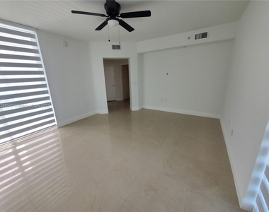 19400 Turnberry Way - Photo Thumbnail 32