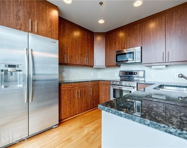 1080 Peachtree St Ne  #3008 - Photo Thumbnail 7