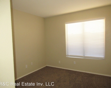 862 W. Windhaven Ave. - Photo Thumbnail 11