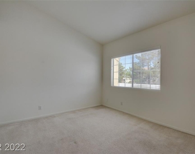 7061 Roscoe Avenue - Photo Thumbnail 23