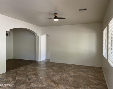 8780 W Augusta Avenue - Photo Thumbnail 9