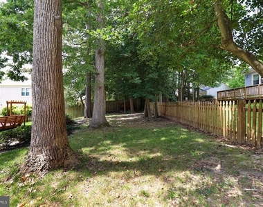 9606 Oakington Dr - Photo Thumbnail 6