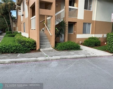 755 Nw 92nd Ave - Photo Thumbnail 1