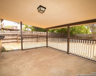 7406 Kentisbury Dr - Photo Thumbnail 12