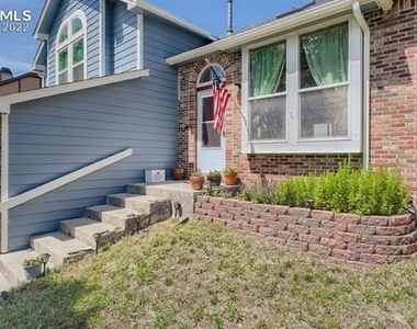 8870 Boxelder Drive - Photo Thumbnail 4