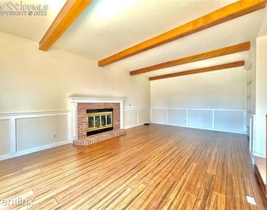 9035 Aragon Drive - Photo Thumbnail 4