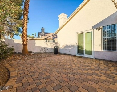 1760 Saint Thomas Drive - Photo Thumbnail 31