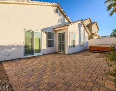 1760 Saint Thomas Drive - Photo Thumbnail 35