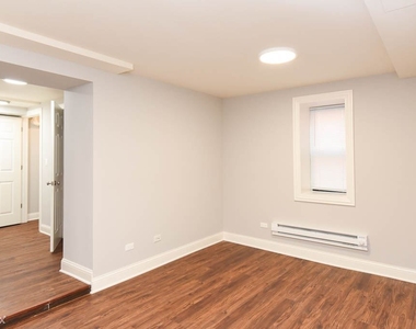 5738 N. Winthrop, Unit 110 - Photo Thumbnail 6