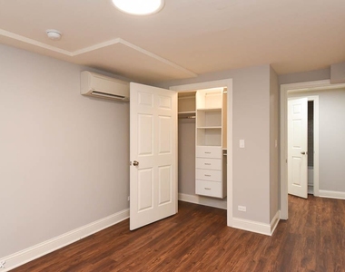 5738 N. Winthrop, Unit 110 - Photo Thumbnail 14