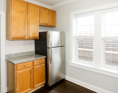 6114 N. Winthrop, Unit 2n - Photo Thumbnail 2