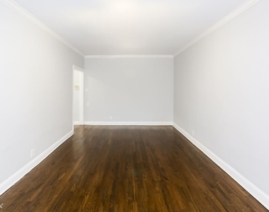 6114 N. Winthrop, Unit 2n - Photo Thumbnail 10