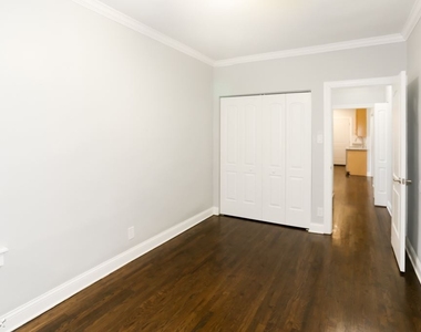 6114 N. Winthrop, Unit 2n - Photo Thumbnail 15