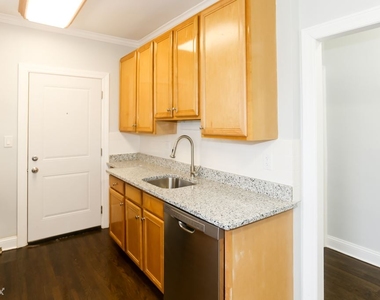 6114 N. Winthrop, Unit 2n - Photo Thumbnail 4