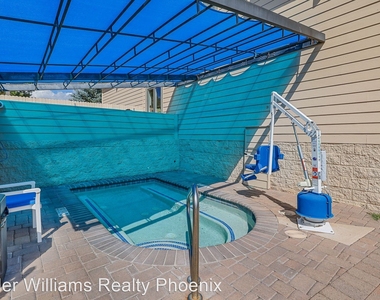 2650 East Valley View Road Unit 223 - Photo Thumbnail 28