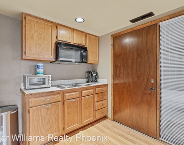 2650 East Valley View Road Unit 223 - Photo Thumbnail 13