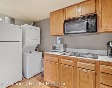 2650 East Valley View Road Unit 223 - Photo Thumbnail 14