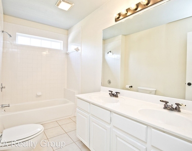 6105 Southgate Cir. - Photo Thumbnail 14