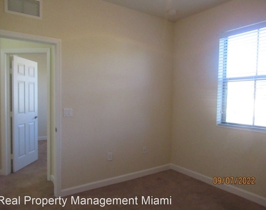 23379 Sw 113 Passage - Photo Thumbnail 18