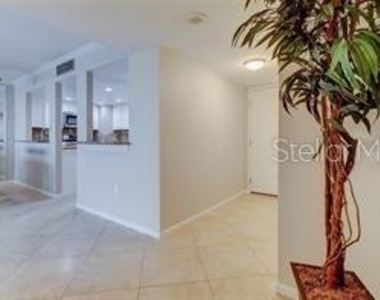 400 Island Way - Photo Thumbnail 4