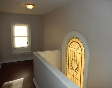 113 West Main #apt 2 Street - Photo Thumbnail 5