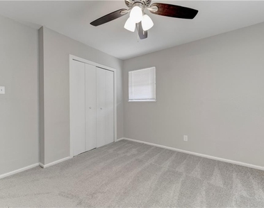 8309  Rockwood Ln - Photo Thumbnail 19