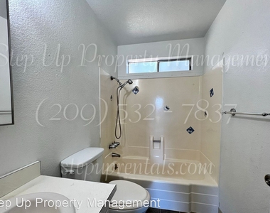 21257 American River Dr - Photo Thumbnail 8