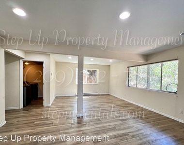 21257 American River Dr - Photo Thumbnail 4